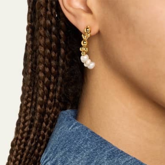 BRAND NEW / UNWORN completed works pearl and gold earrings - Picture 3 of 4